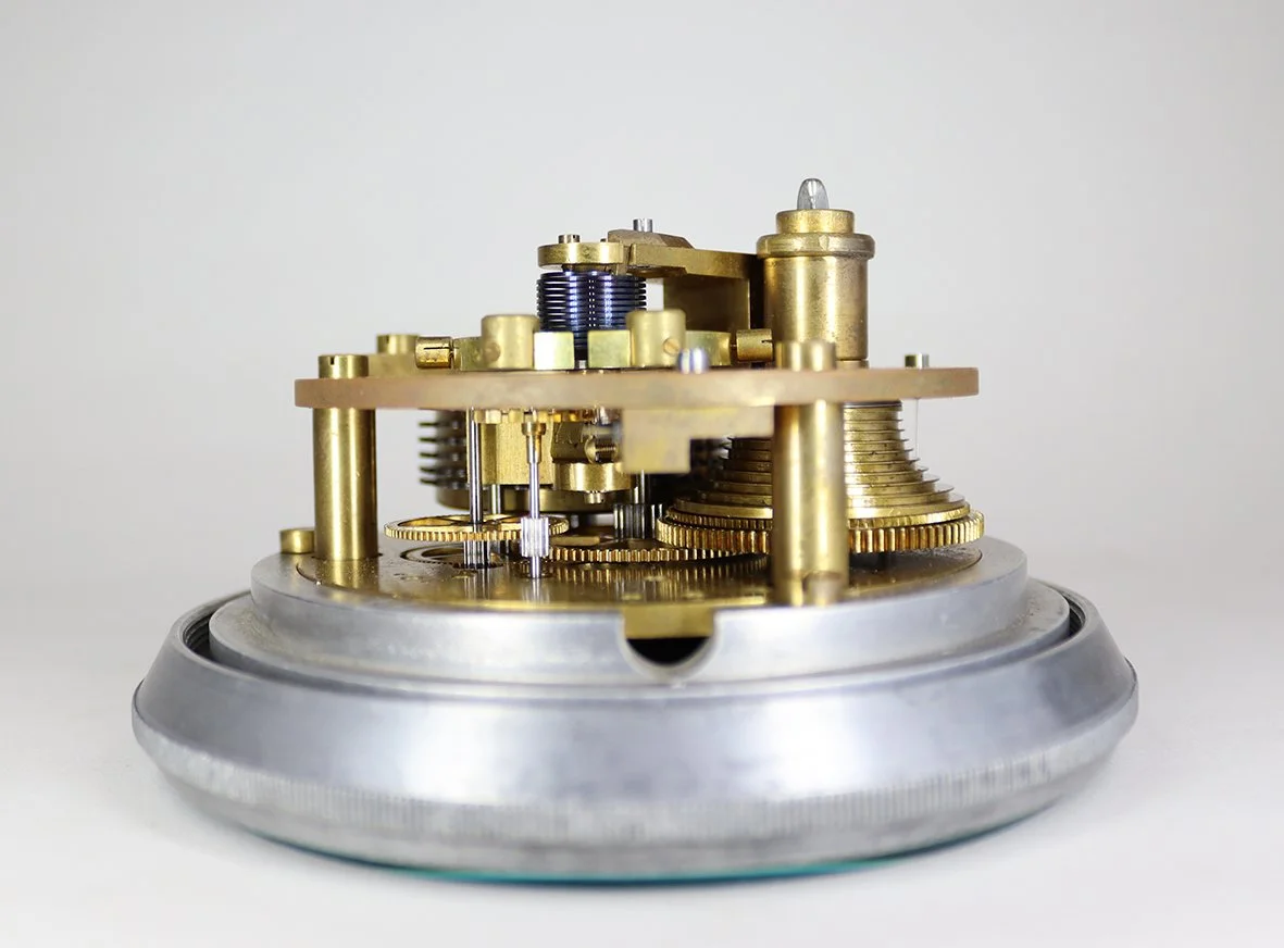 Chronometer movement clearance